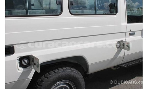 Buy Import Toyota Land Cruiser White Car in Import - Dubai in Curacao Buy Import Toyota Land Cruiser White Car in Import - Dubai in Curacao