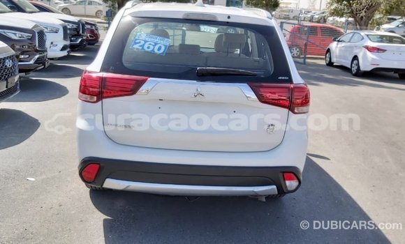 Buy Import Mitsubishi Outlander White Car in Import - Dubai in Curacao Buy Import Mitsubishi Outlander White Car in Import - Dubai in Curacao