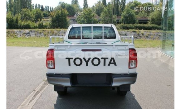 Buy Import Toyota Hilux White Car in Import - Dubai in Curacao Buy Import Toyota Hilux White Car in Import - Dubai in Curacao