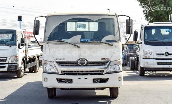 Buy Import Hino 300 Series White Truck in Import - Dubai in Curacao Buy Import Hino 300 Series White Truck in Import - Dubai in Curacao