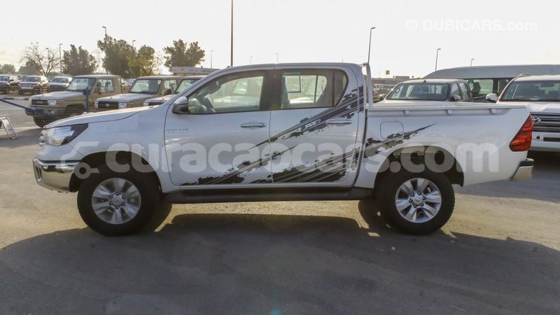 Big with watermark toyota hilux curacao import dubai 2717
