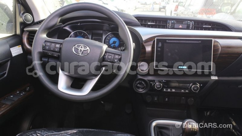 Big with watermark toyota hilux curacao import dubai 2720