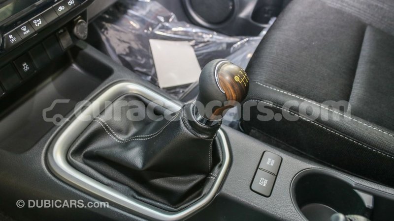 Big with watermark toyota hilux curacao import dubai 2720