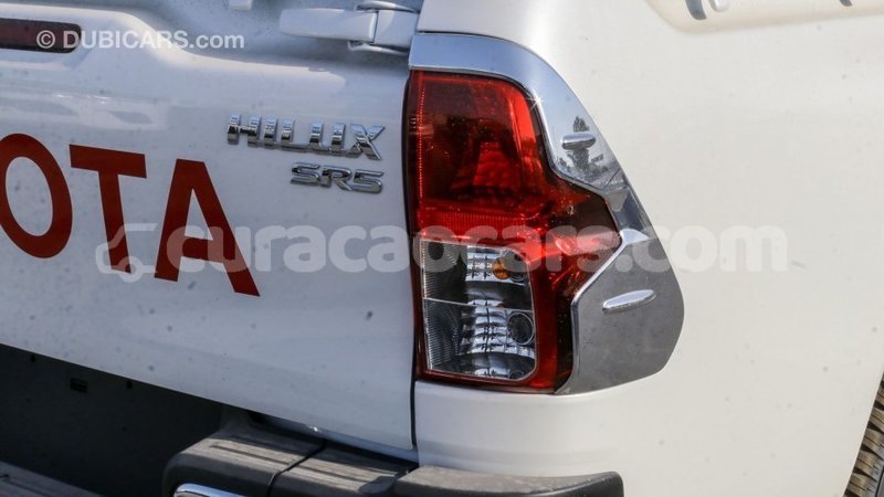 Big with watermark toyota hilux curacao import dubai 2721