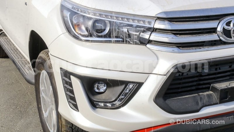 Big with watermark toyota hilux curacao import dubai 2724