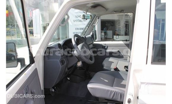 Buy Import Toyota Land Cruiser White Car in Import - Dubai in Curacao Buy Import Toyota Land Cruiser White Car in Import - Dubai in Curacao