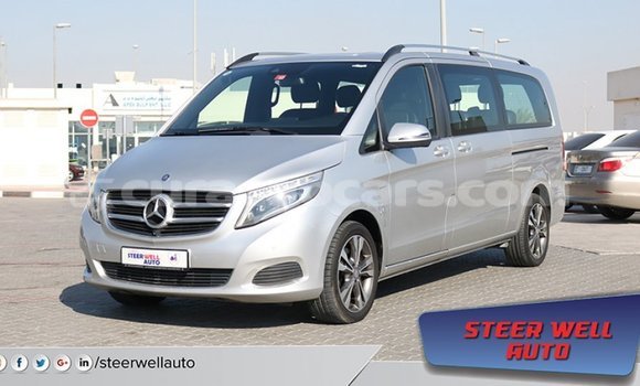 Buy Import Mercedes-Benz 250 Other Car in Import - Dubai in Curacao Buy Import Mercedes-Benz 250 Other Car in Import - Dubai in Curacao