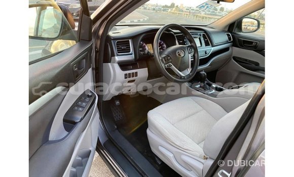 Buy Import Toyota Highlander Other Car in Import - Dubai in Curacao Buy Import Toyota Highlander Other Car in Import - Dubai in Curacao