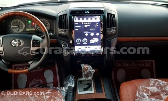 Buy Import Toyota Land Cruiser White Car in Import - Dubai in Curacao Buy Import Toyota Land Cruiser White Car in Import - Dubai in Curacao