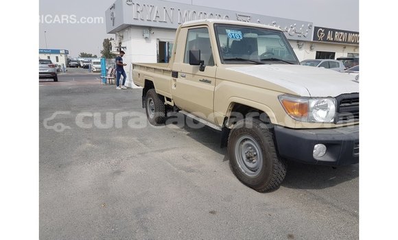 Buy Import Toyota Land Cruiser Beige Car in Import - Dubai in Curacao Buy Import Toyota Land Cruiser Beige Car in Import - Dubai in Curacao