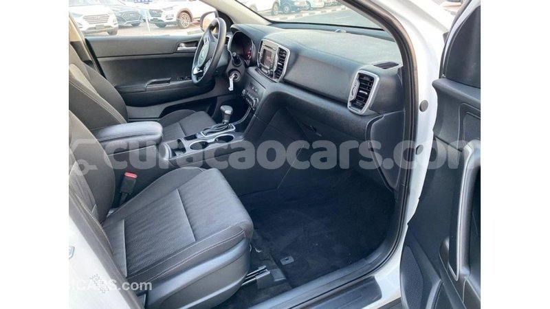 Big with watermark kia sportage curacao import dubai 2783