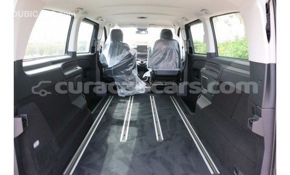 Buy Import Mercedes-Benz 250 Black Car in Import - Dubai in Curacao Buy Import Mercedes-Benz 250 Black Car in Import - Dubai in Curacao