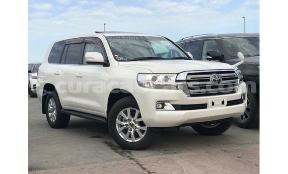 Buy Import Toyota Land Cruiser White Car in Import - Dubai in Curacao Buy Import Toyota Land Cruiser White Car in Import - Dubai in Curacao