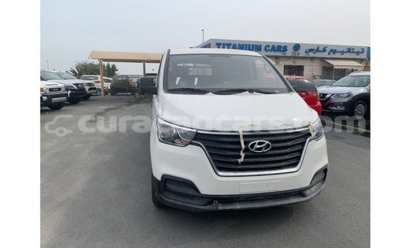 Buy Import Hyundai Cargo White Car in Import - Dubai in Curacao Buy Import Hyundai Cargo White Car in Import - Dubai in Curacao