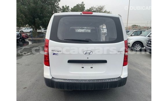 Buy Import Hyundai Cargo White Car in Import - Dubai in Curacao Buy Import Hyundai Cargo White Car in Import - Dubai in Curacao