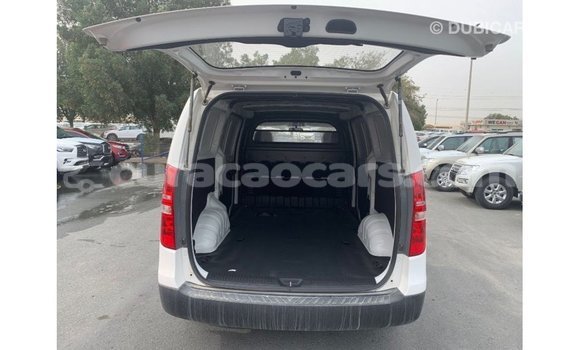 Buy Import Hyundai Cargo White Car in Import - Dubai in Curacao Buy Import Hyundai Cargo White Car in Import - Dubai in Curacao