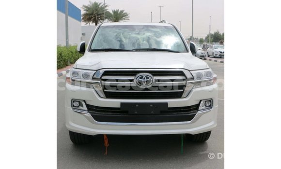 Buy Import Toyota Land Cruiser White Car in Import - Dubai in Curacao Buy Import Toyota Land Cruiser White Car in Import - Dubai in Curacao
