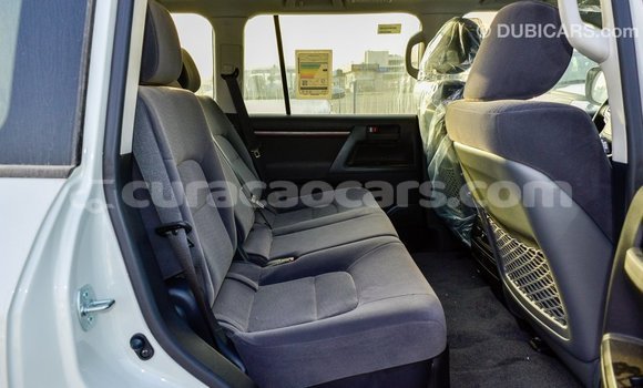 Buy Import Toyota Land Cruiser White Car in Import - Dubai in Curacao Buy Import Toyota Land Cruiser White Car in Import - Dubai in Curacao