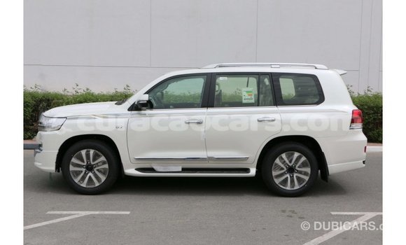Buy Import Toyota Land Cruiser White Car in Import - Dubai in Curacao Buy Import Toyota Land Cruiser White Car in Import - Dubai in Curacao