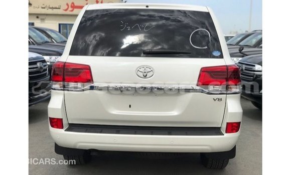 Buy Import Toyota Land Cruiser White Car in Import - Dubai in Curacao Buy Import Toyota Land Cruiser White Car in Import - Dubai in Curacao