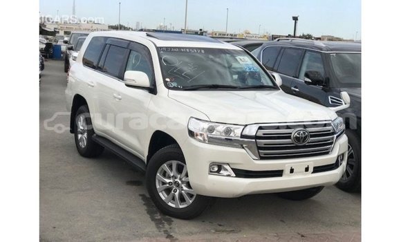 Buy Import Toyota Land Cruiser White Car in Import - Dubai in Curacao Buy Import Toyota Land Cruiser White Car in Import - Dubai in Curacao