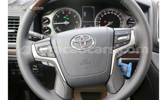 Buy Import Toyota Land Cruiser White Car in Import - Dubai in Curacao Buy Import Toyota Land Cruiser White Car in Import - Dubai in Curacao
