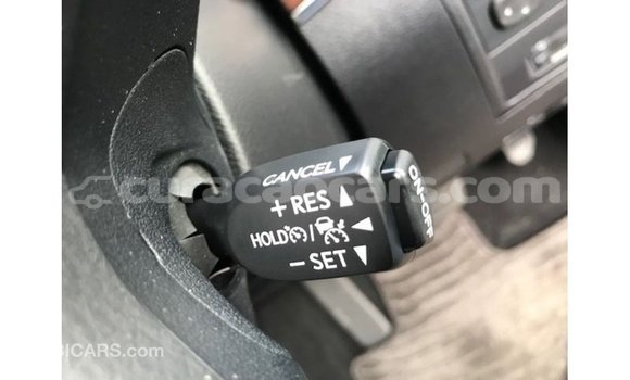 Buy Import Toyota Land Cruiser White Car in Import - Dubai in Curacao Buy Import Toyota Land Cruiser White Car in Import - Dubai in Curacao