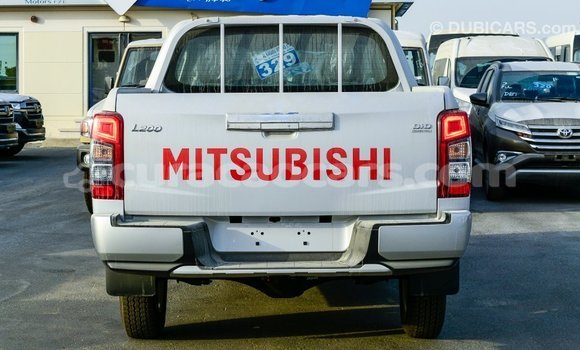 Buy Import Mitsubishi L200 White Car in Import - Dubai in Curacao Buy Import Mitsubishi L200 White Car in Import - Dubai in Curacao