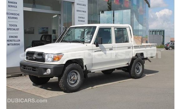 Buy Import Toyota Land Cruiser White Car in Import - Dubai in Curacao Buy Import Toyota Land Cruiser White Car in Import - Dubai in Curacao
