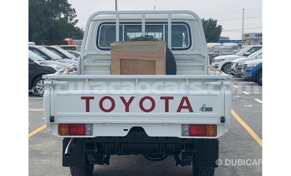Buy Import Toyota Land Cruiser White Car in Import - Dubai in Curacao Buy Import Toyota Land Cruiser White Car in Import - Dubai in Curacao