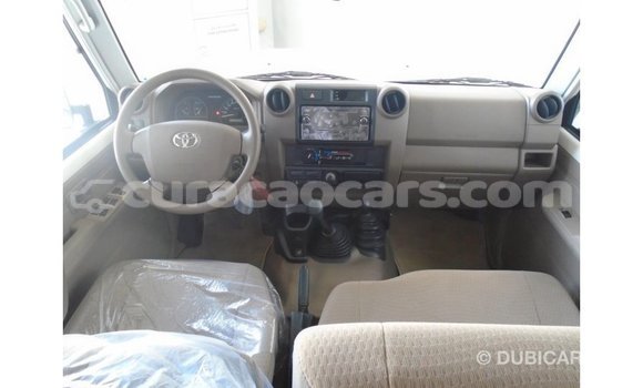 Buy Import Toyota Land Cruiser White Car in Import - Dubai in Curacao Buy Import Toyota Land Cruiser White Car in Import - Dubai in Curacao
