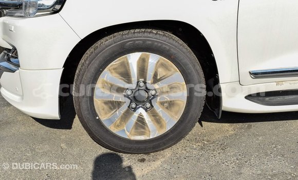 Buy Import Toyota Land Cruiser White Car in Import - Dubai in Curacao Buy Import Toyota Land Cruiser White Car in Import - Dubai in Curacao