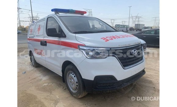 Buy Import Hyundai Accent White Car in Import - Dubai in Curacao Buy Import Hyundai Accent White Car in Import - Dubai in Curacao