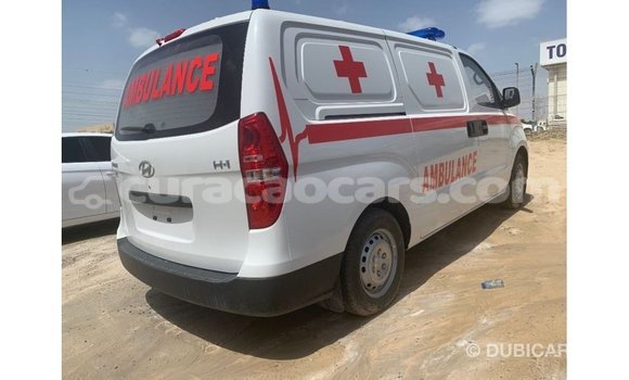 Buy Import Hyundai Accent White Car in Import - Dubai in Curacao Buy Import Hyundai Accent White Car in Import - Dubai in Curacao