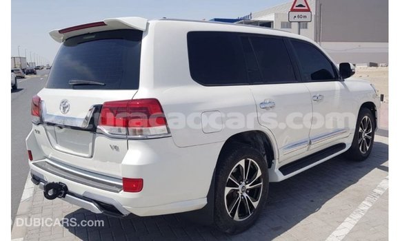 Buy Import Toyota Land Cruiser White Car in Import - Dubai in Curacao Buy Import Toyota Land Cruiser White Car in Import - Dubai in Curacao