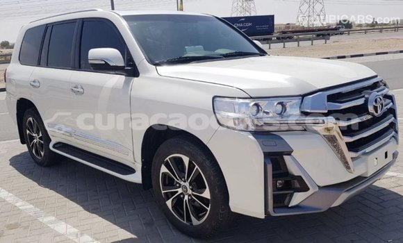 Buy Import Toyota Land Cruiser White Car in Import - Dubai in Curacao Buy Import Toyota Land Cruiser White Car in Import - Dubai in Curacao