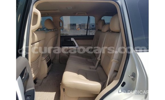 Buy Import Toyota Land Cruiser White Car in Import - Dubai in Curacao Buy Import Toyota Land Cruiser White Car in Import - Dubai in Curacao