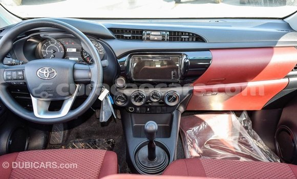 Buy Import Toyota Hilux White Car in Import - Dubai in Curacao Buy Import Toyota Hilux White Car in Import - Dubai in Curacao