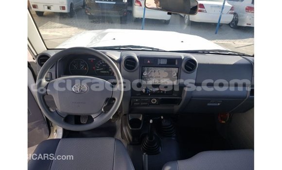 Buy Import Toyota Land Cruiser White Car in Import - Dubai in Curacao Buy Import Toyota Land Cruiser White Car in Import - Dubai in Curacao