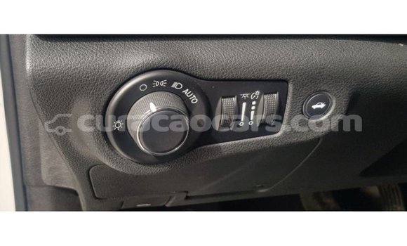 Buy Import Chrysler 200 White Car in Import - Dubai in Curacao Buy Import Chrysler 200 White Car in Import - Dubai in Curacao