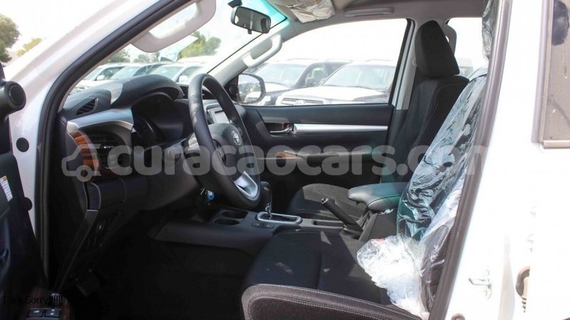 Big with watermark toyota hilux curacao import dubai 2942