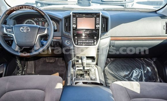 Buy Import Toyota Land Cruiser White Car in Import - Dubai in Curacao Buy Import Toyota Land Cruiser White Car in Import - Dubai in Curacao