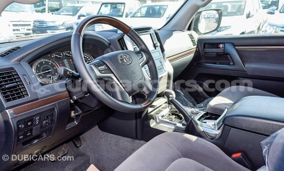 Buy Import Toyota Land Cruiser White Car in Import - Dubai in Curacao Buy Import Toyota Land Cruiser White Car in Import - Dubai in Curacao