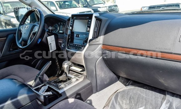 Buy Import Toyota Land Cruiser White Car in Import - Dubai in Curacao Buy Import Toyota Land Cruiser White Car in Import - Dubai in Curacao