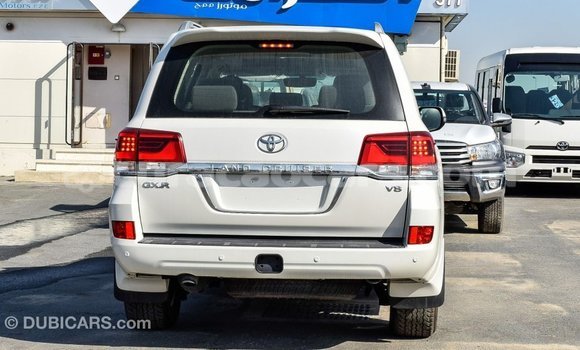 Buy Import Toyota Land Cruiser White Car in Import - Dubai in Curacao Buy Import Toyota Land Cruiser White Car in Import - Dubai in Curacao