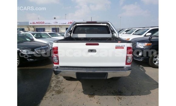 Buy Import Toyota Hilux White Car in Import - Dubai in Curacao Buy Import Toyota Hilux White Car in Import - Dubai in Curacao
