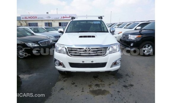 Buy Import Toyota Hilux White Car in Import - Dubai in Curacao Buy Import Toyota Hilux White Car in Import - Dubai in Curacao