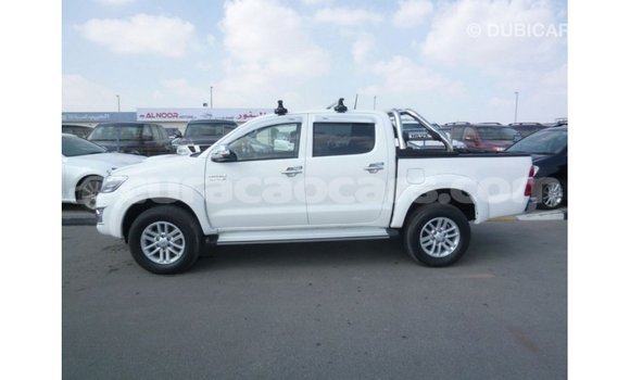 Buy Import Toyota Hilux White Car in Import - Dubai in Curacao Buy Import Toyota Hilux White Car in Import - Dubai in Curacao