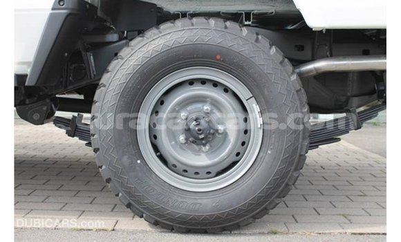 Buy Import Toyota Land Cruiser White Car in Import - Dubai in Curacao Buy Import Toyota Land Cruiser White Car in Import - Dubai in Curacao