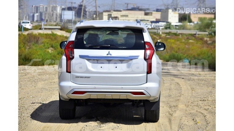 Big with watermark mitsubishi montero curacao import dubai 2960